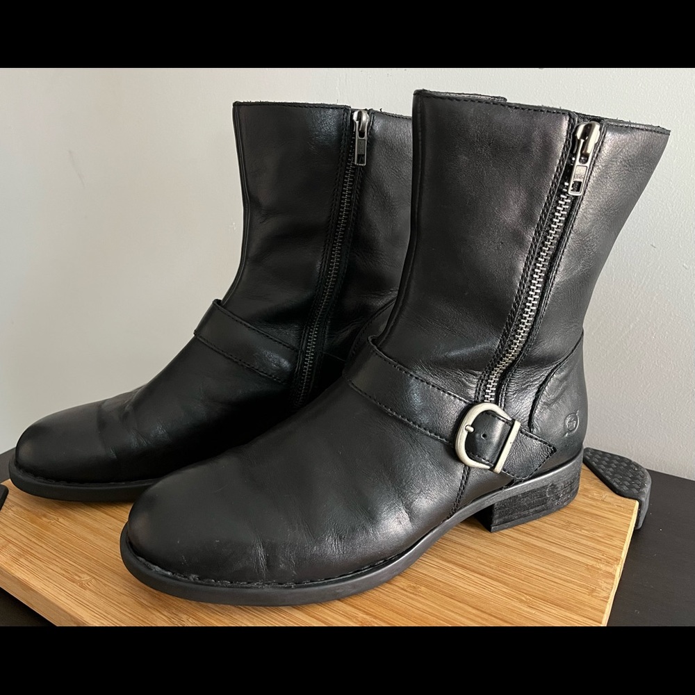 Born Roa Black Leather Moto Double Zip Ankle Boots size 8.5 women’s